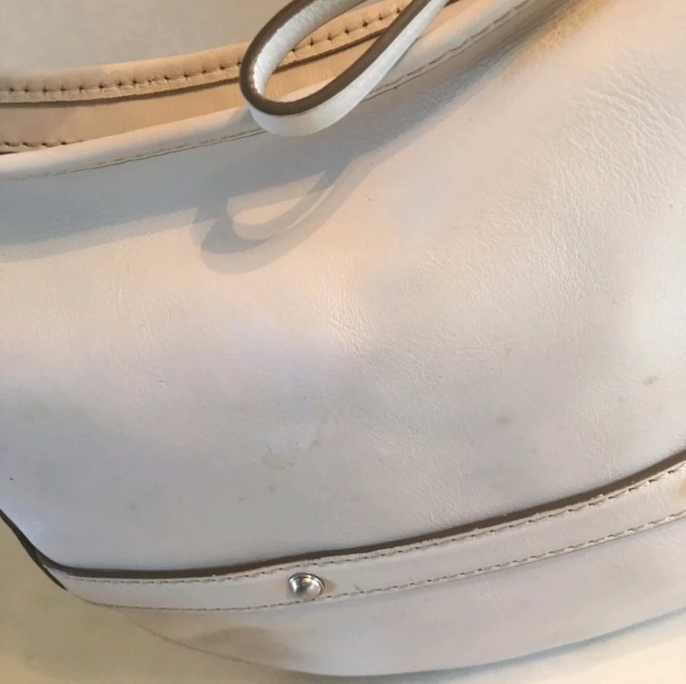 Vintage Ivory Michael Kors Shoulder Bag